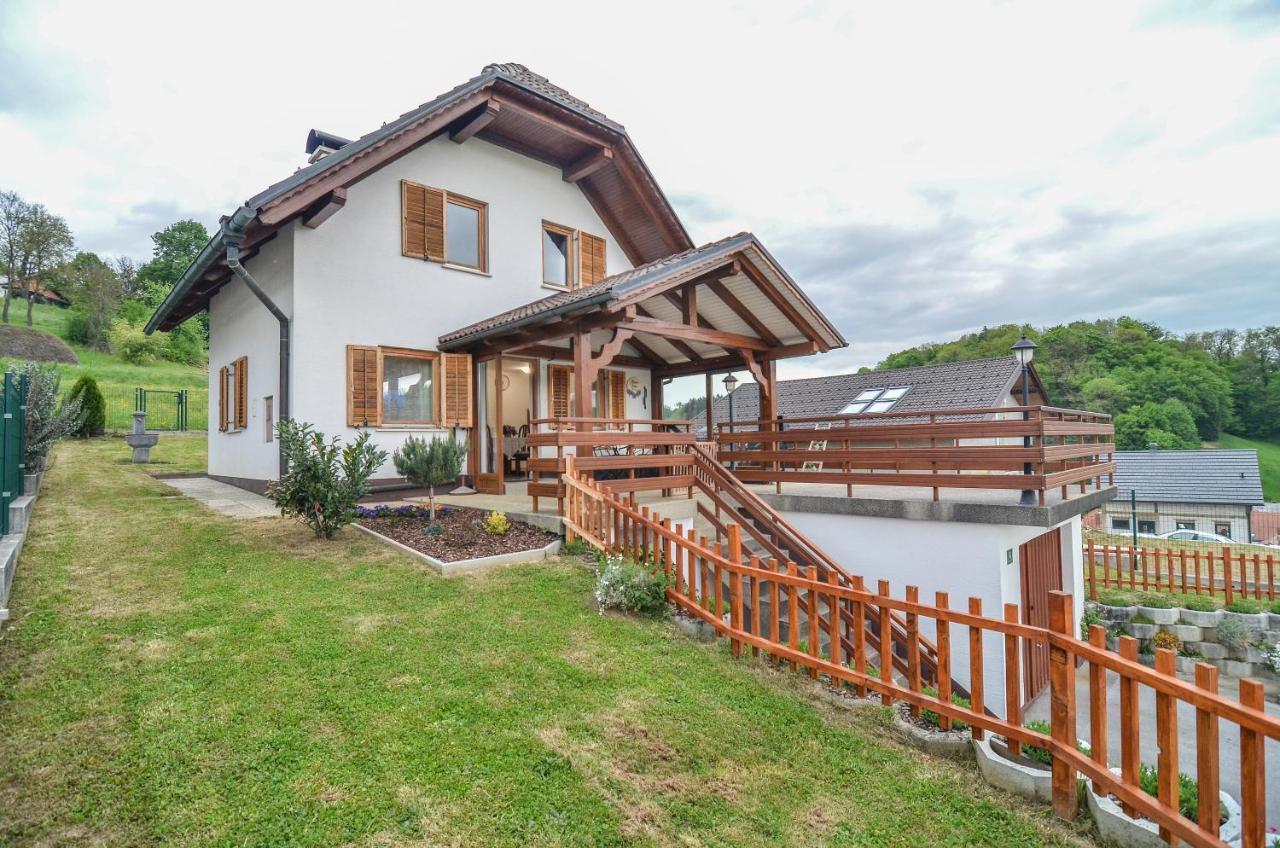 Flower House พอดเชเทอร์เทค ภายนอก รูปภาพ